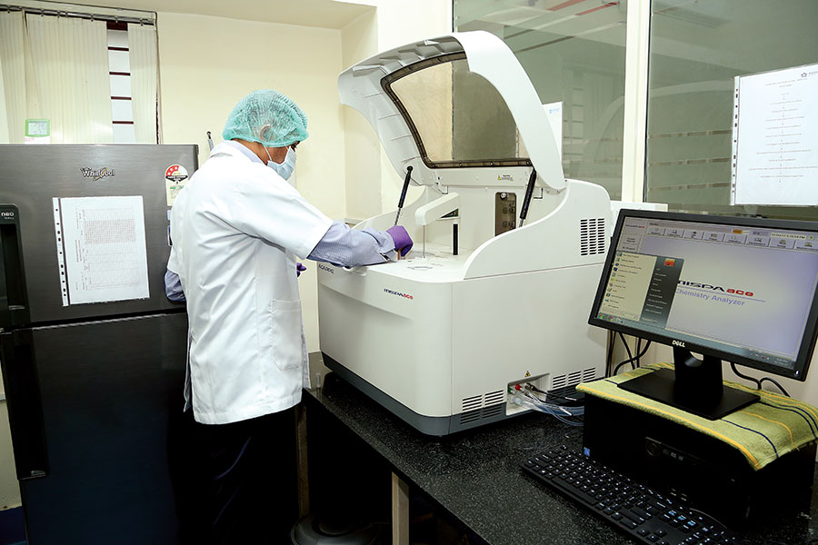 Ratan Lab Gallery - Radiant Research